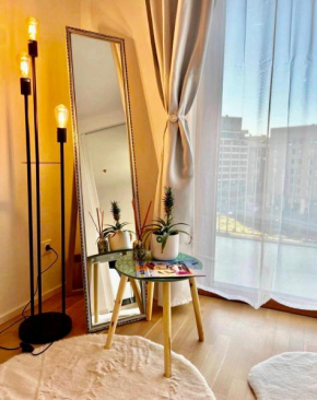 Belvedere White Apartment